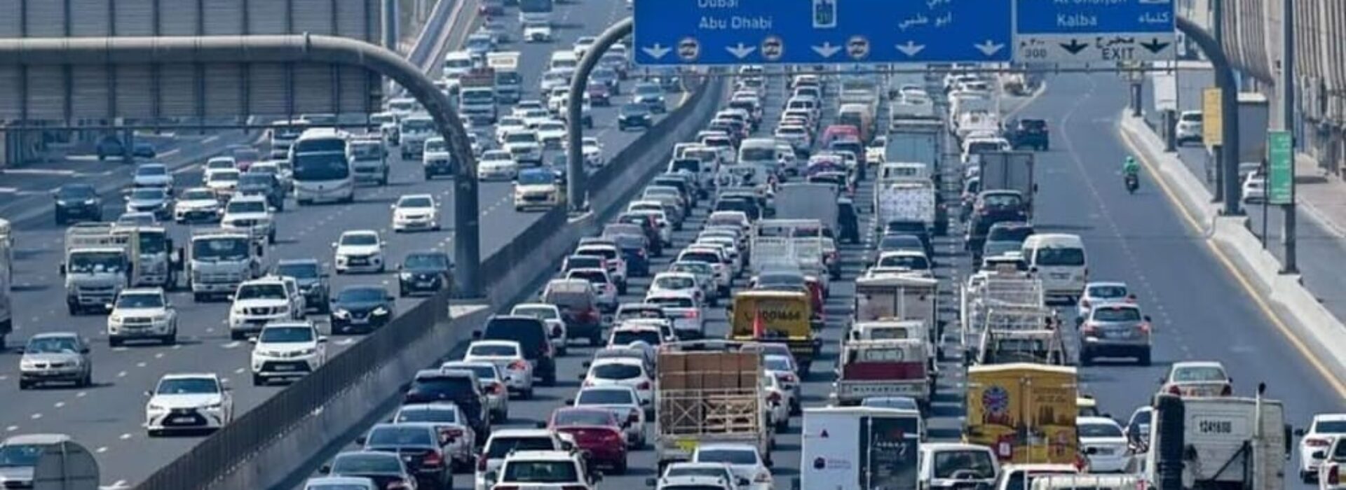 dubai-traffic dubai-traffic